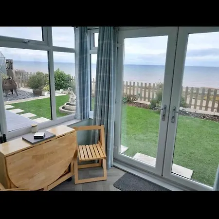 Sea View Cottage With Hot Tub On The East Coast Hornsea Exterior photo