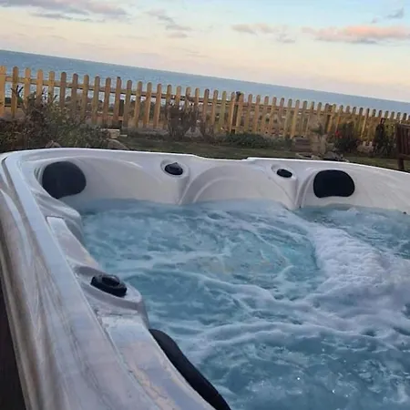 Sea View Cottage With Hot Tub On The East Coast Hornsea Exterior photo