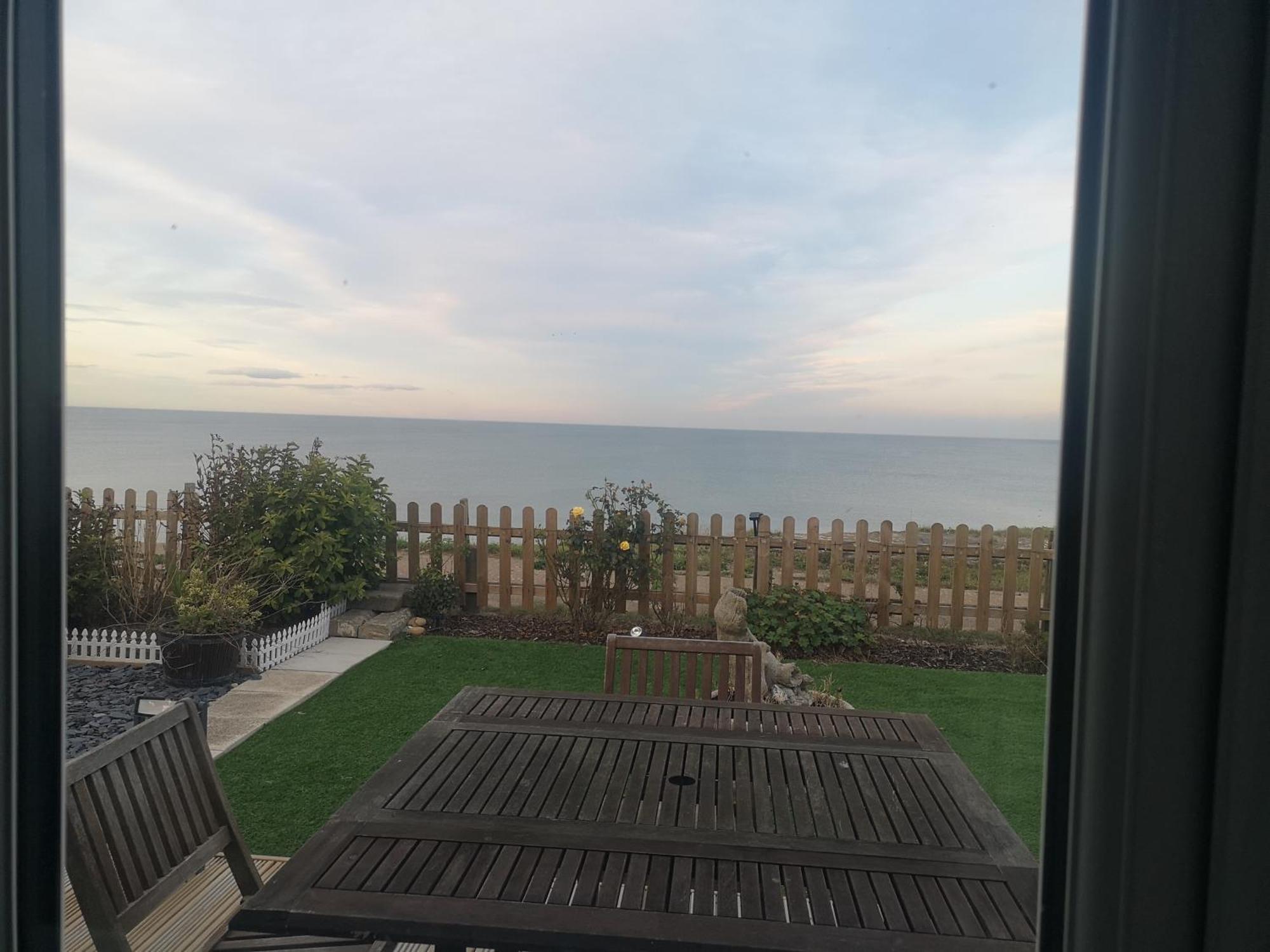 Sea View With Hot Tub On The East Coast